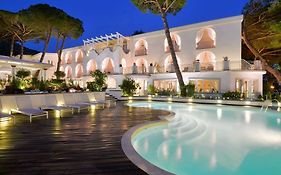 La Pineta Hotel Beach & Spa